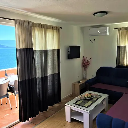 Apartment Marinovi Dvori Slatine